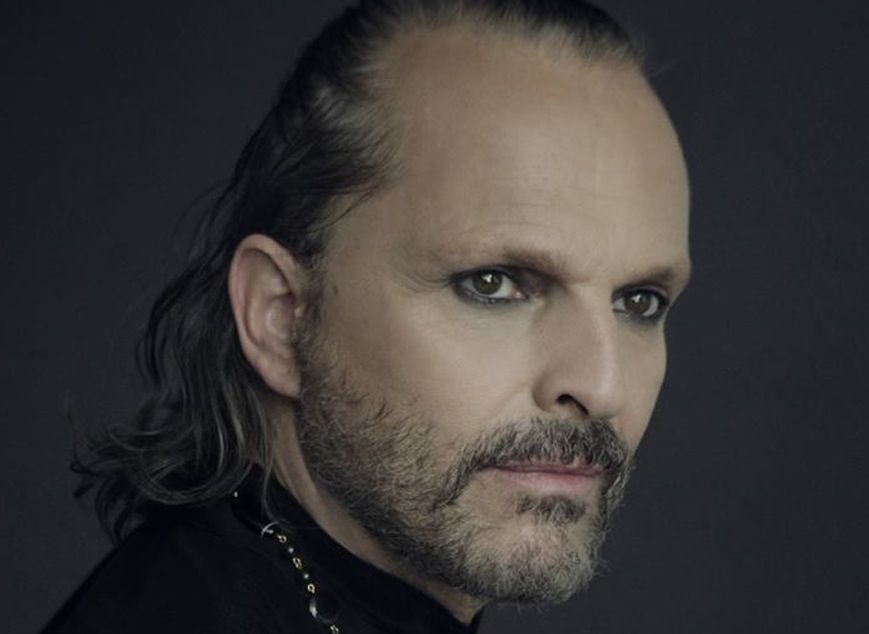 Miguel Bosé descubre su Encanto primer sencillo de su nuevo disco