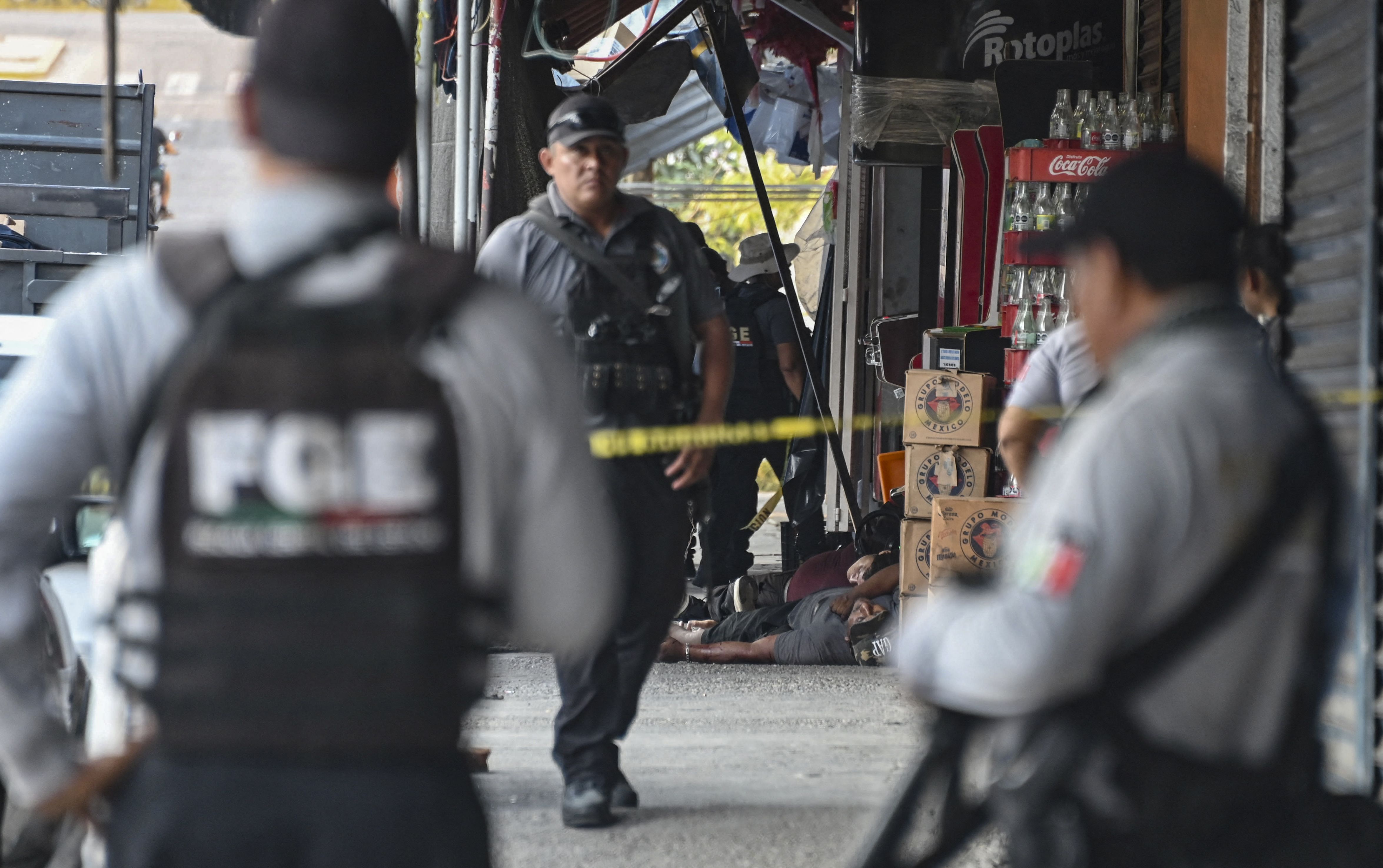 Cinco Muertos Y Un Herido En Ataque Armado En Puerto De Acapulco