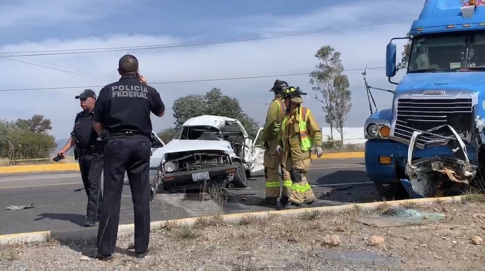 Fatal choque de tráiler contra vehículo en Palmillas, San Juan del Río ...