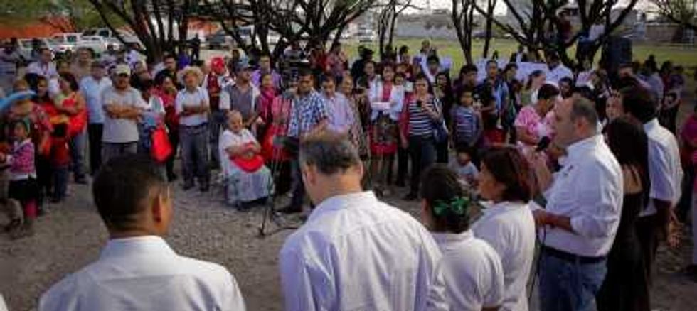 2_5_1613_1553561944_RLV_JARDINES_JURICA_ENTREGA_OBRA_VP__32