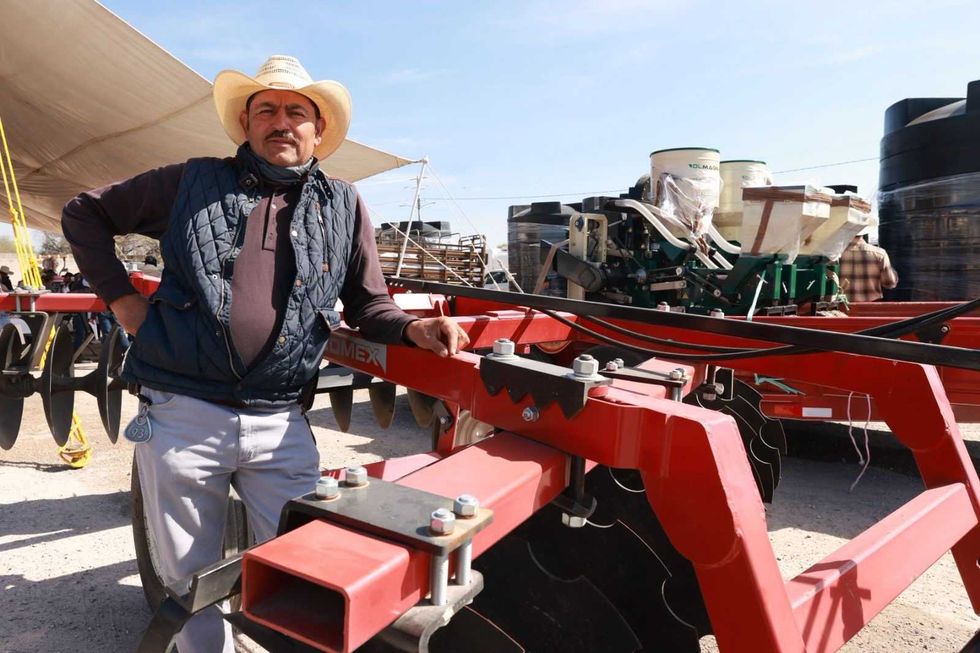 53 productores de Ezequiel Montes fueron beneficiados con el programa de concurrencia agropecuaria tripartita.