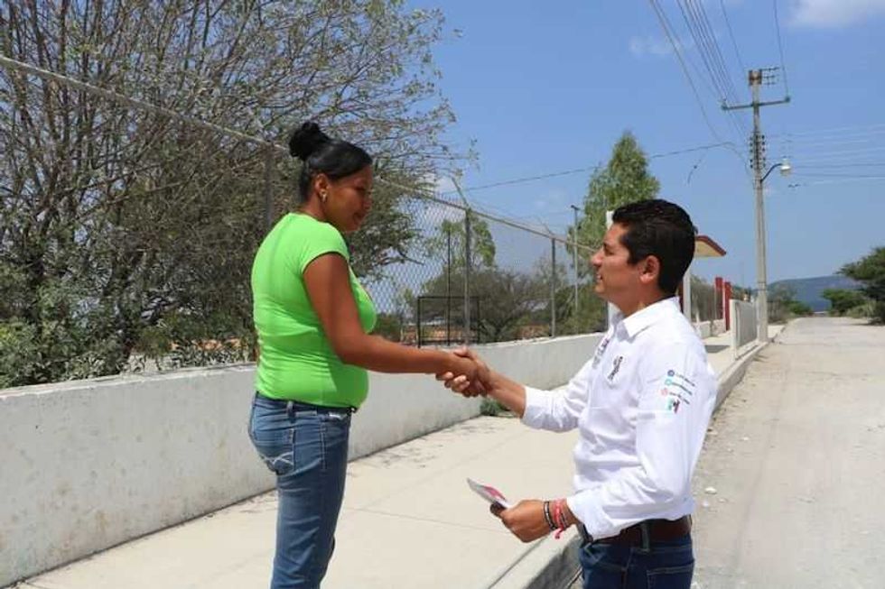 a 54 dias de campana tono macias ha escuchado a ciudadanos de distrito dos
