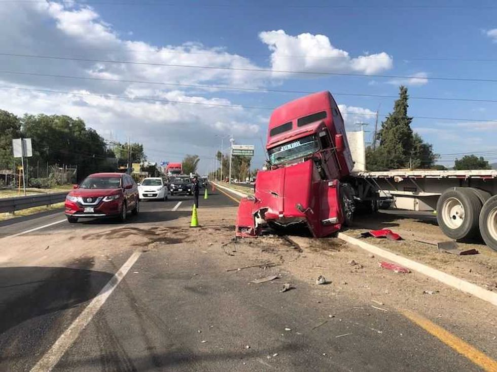 accidente carretera tequisquiapan 3