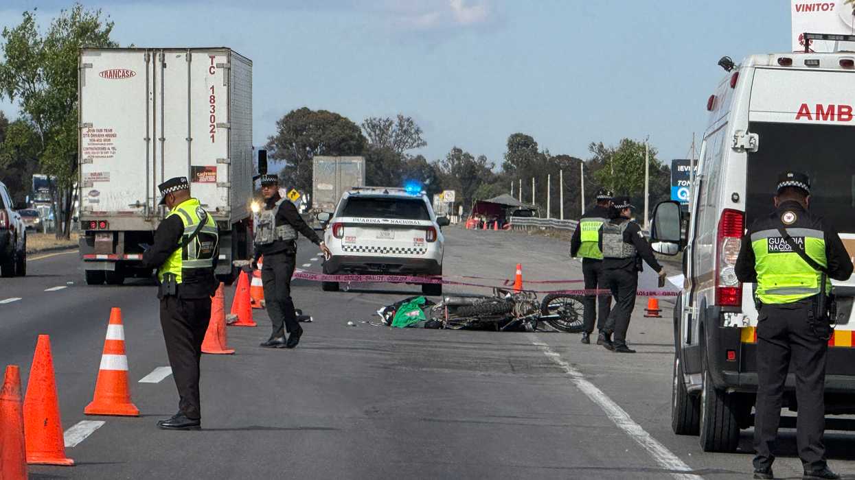 Accidente mortal de motociclista en autopista México-Querétaro kilómetro 143 límites Querétaro