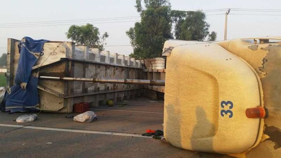 accidente trailers queretaro mexico 2