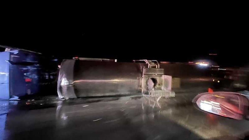 accidente volcadura pipa2