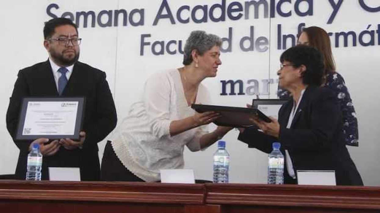 acreditan-tres-carreras-de-la-facultad-de-informatica-de-la-uaq-2