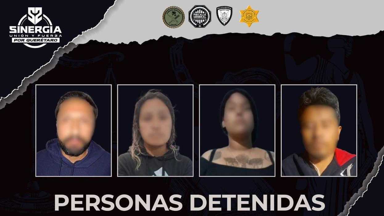 Agentes ministeriales durante cateos simultáneos de la Fiscalía de Querétaro en San Juan del Río, Amealco y capital