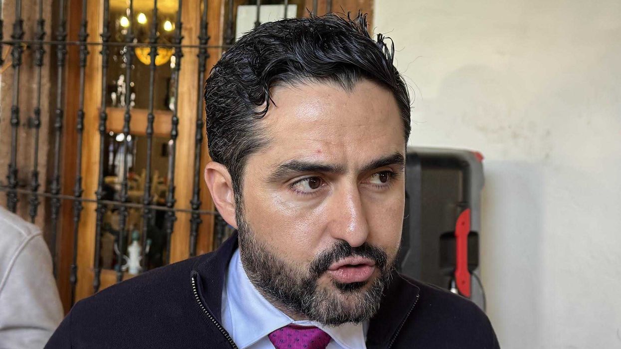 Agustín Dorantes Lámbarri, senador del PAN por Querétaro, durante el anuncio de la Iniciativa de Reembolso en Salud respaldada por 20 mil firmas.