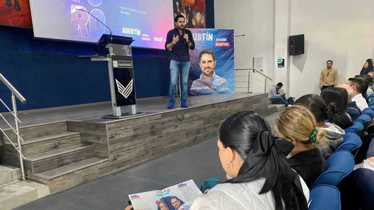 Agustín Dorantes promete a jóvenes apoyo integral en Querétaro.