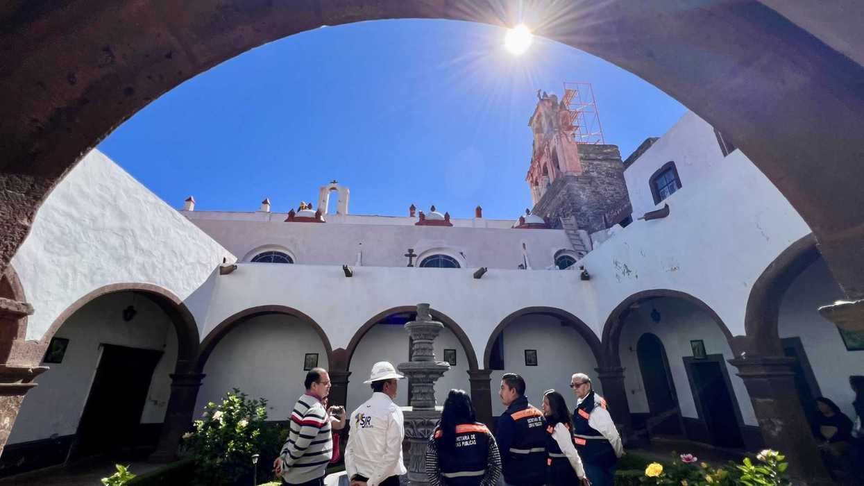 Alcalde Cabrera supervisa obras en el Beaterio de San Juan del Río.