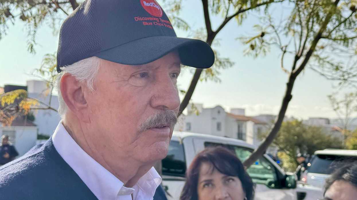 Alcalde de El Marqués Enrique Vega refuerza seguridad.