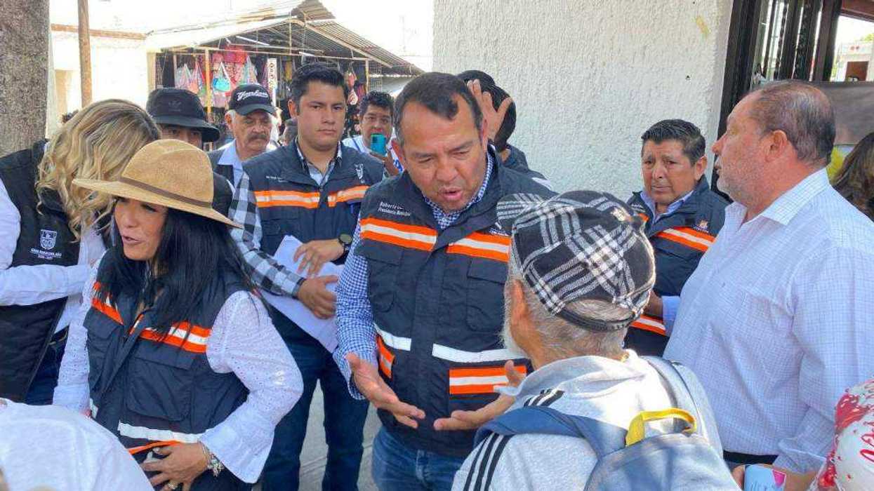 Alcalde de San Juan del Río inaugura rehabilitación integral de calle 5 de Mayo.