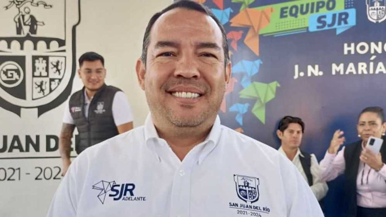 Alcalde de San Juan del Río podría enfrentar demanda por incumplir contrato con despacho veracruzano.
