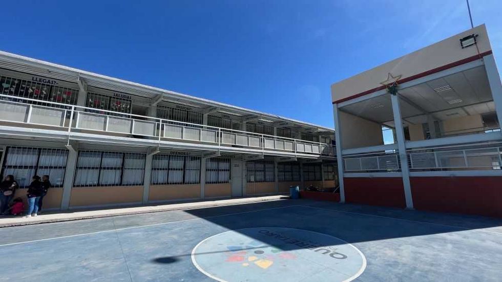 Alcalde entrega obra en primaria de la colonia Fundadores, en San Juan del Río.