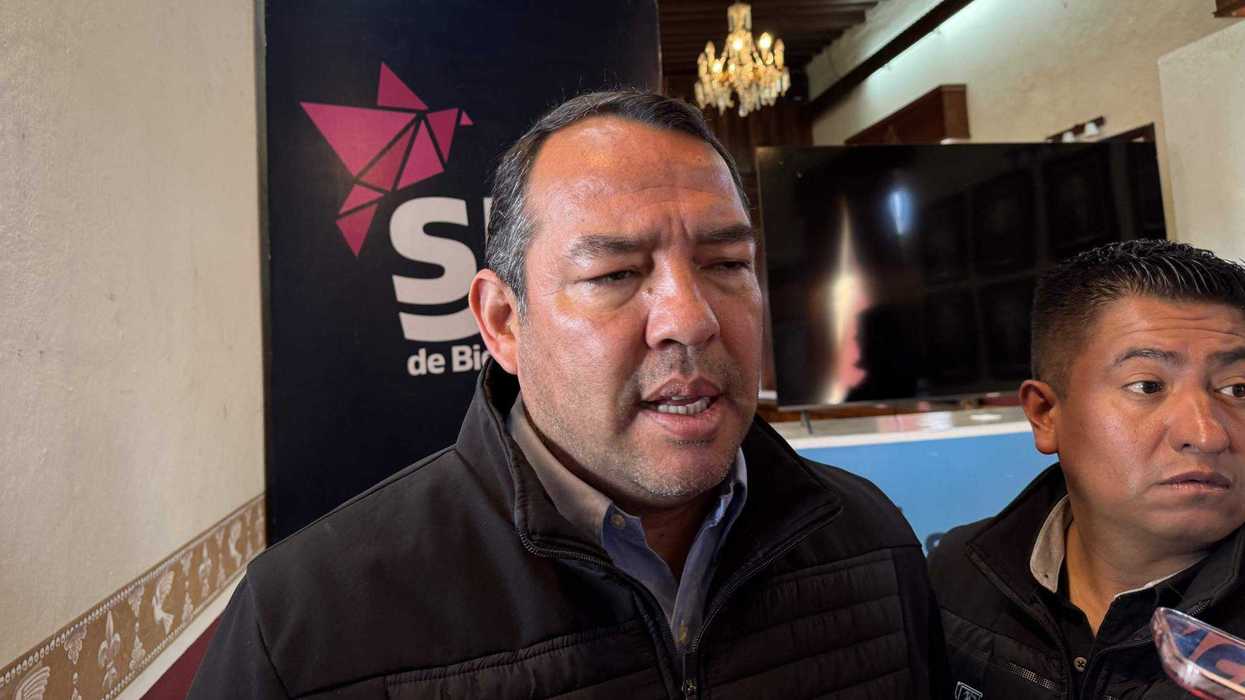 Alcalde Roberto Cabrera reforzará medidas contra violencia en campos de fútbol llanero.