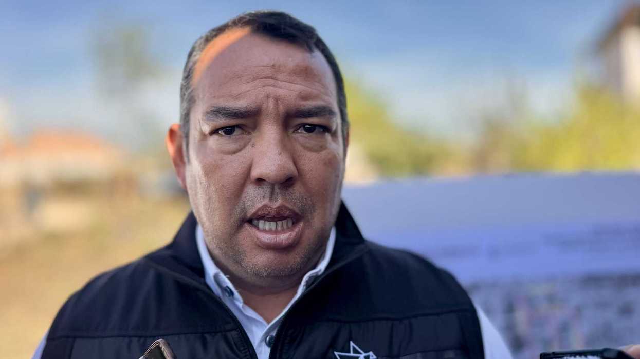 Alcalde Roberto Cabrera Valencia descarta proyecto de transporte público tipo Qrobús para San Juan del Río, Querétaro.