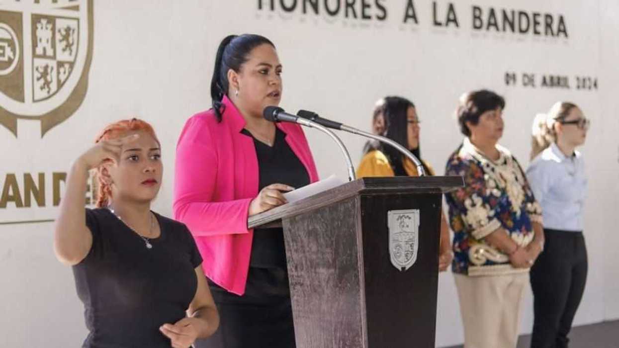 Alcaldesa de San Juan del Río promueve la cultura del ahorro del agua.