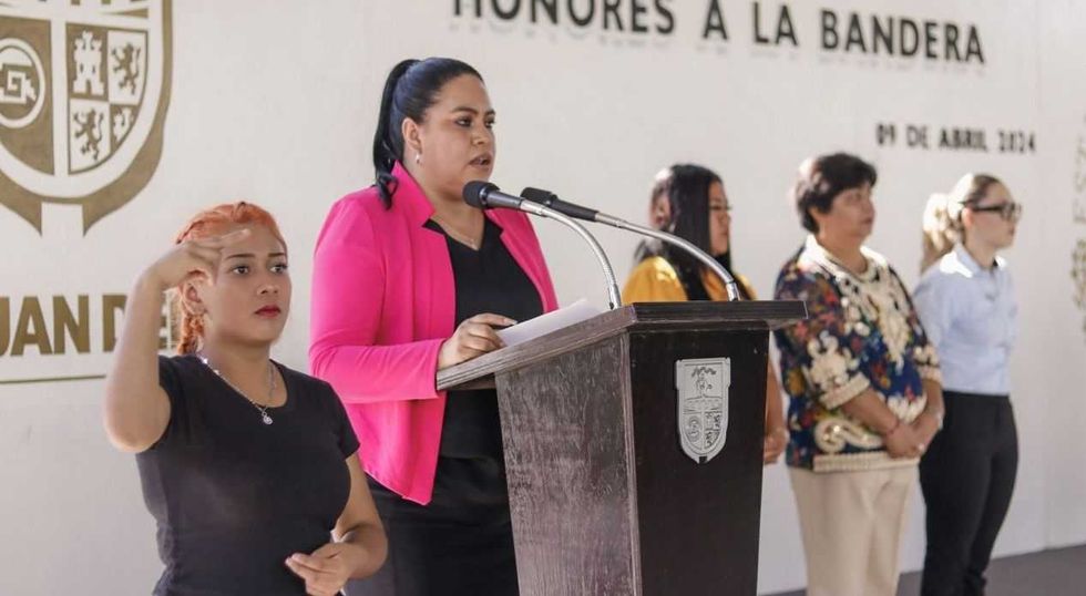 Alcaldesa de San Juan del Río promueve la cultura del ahorro del agua.