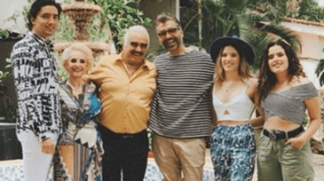 Alejandro Fernández no descarta tener un sexto hijo: “estamos pensando en eso todavía”.