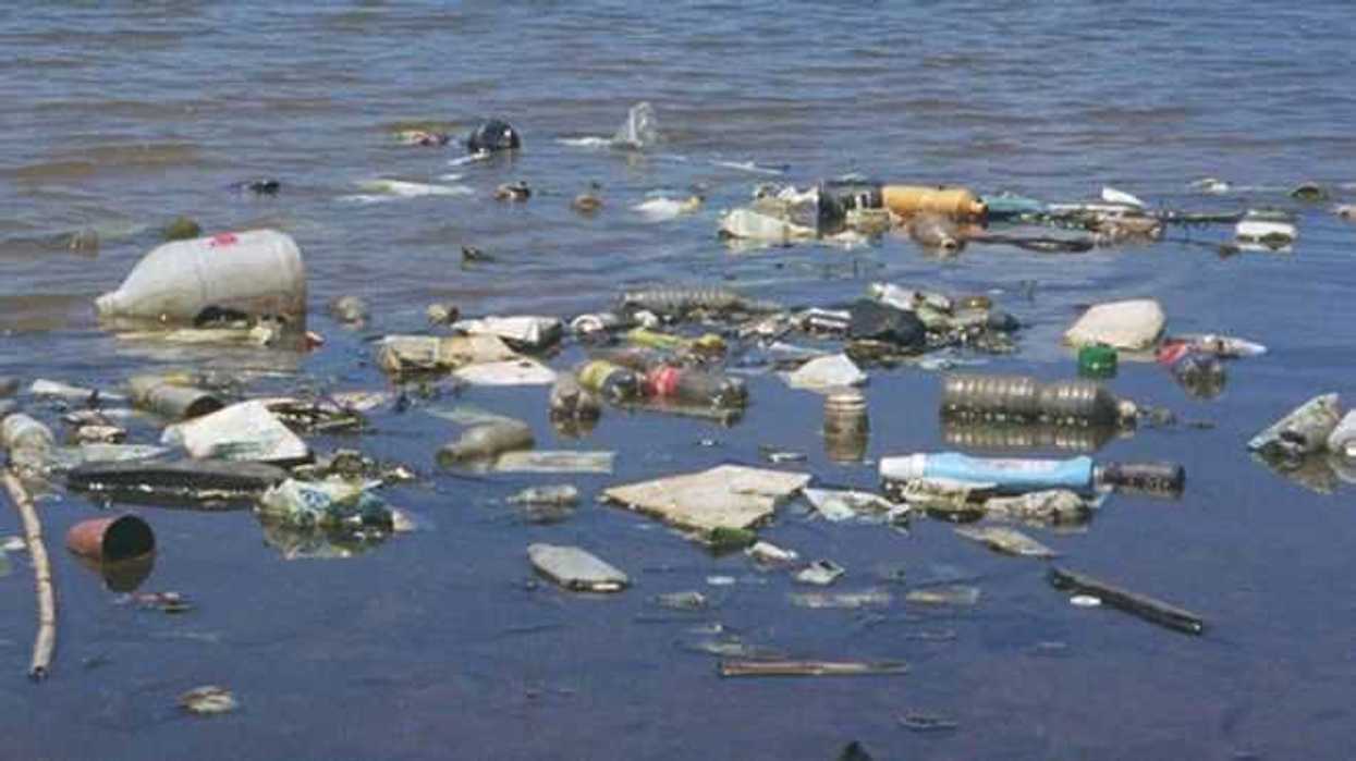 alertan-riesgo-nadar-en-aguas-contaminadas-vacaciones
