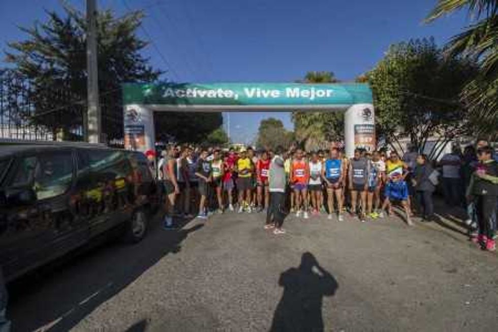 Alrededor de 600 competidores participaron en la Cuarta Carrera Atlética que conmemora el “Día de la Familia”.