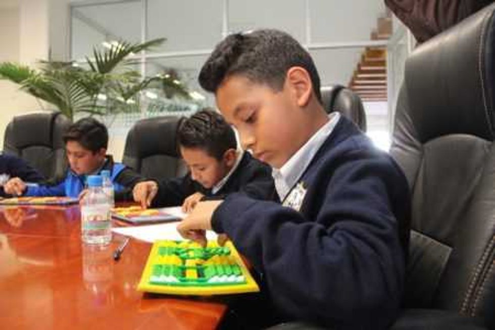 alumnos queretaro muestran virtudes del abaco maya 3