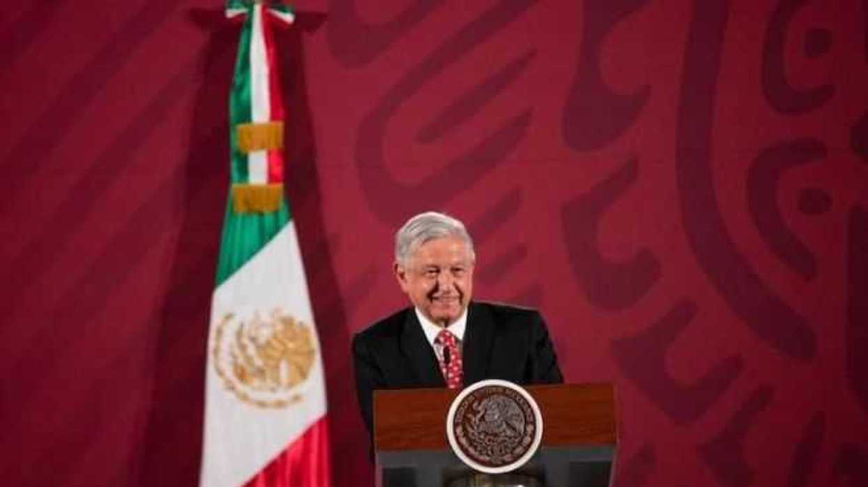 amlo-bandera