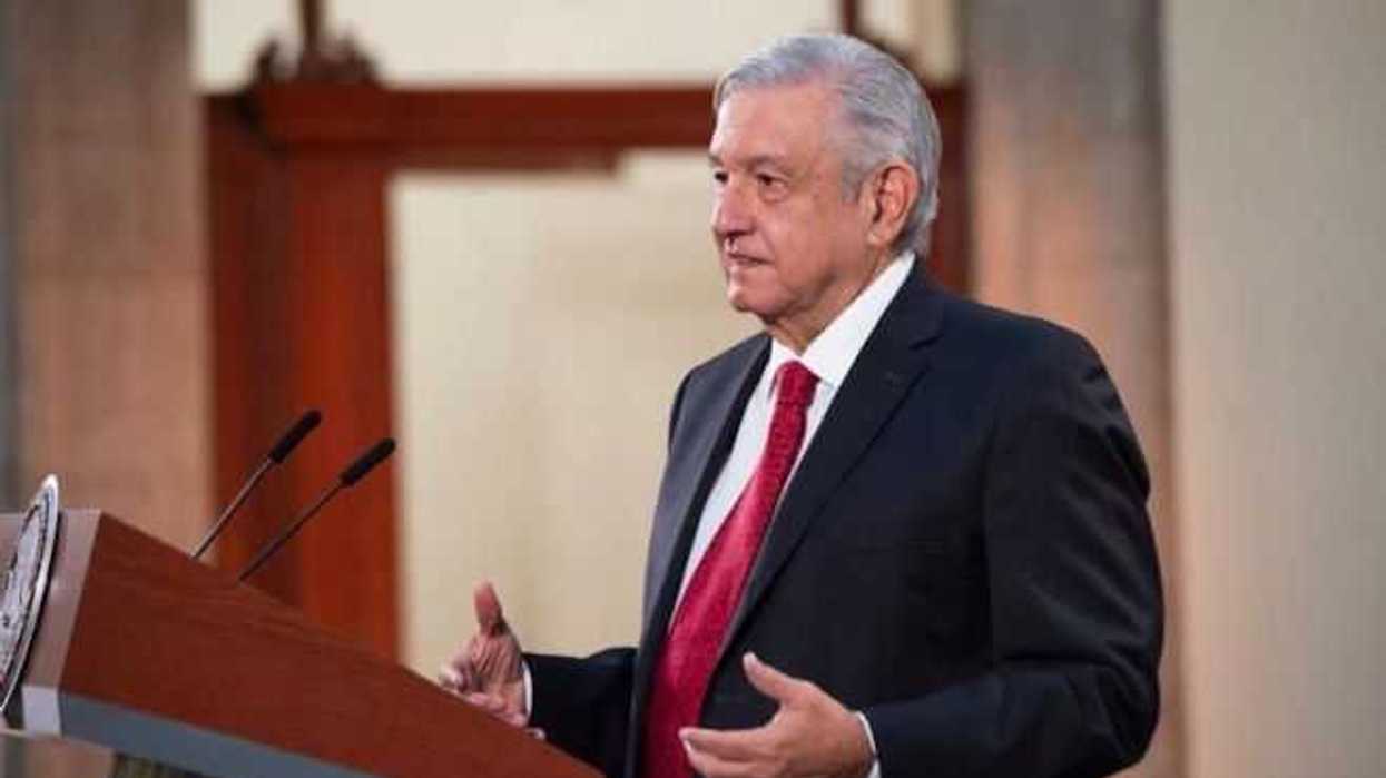 amlo-exfuncionarios-hospitales