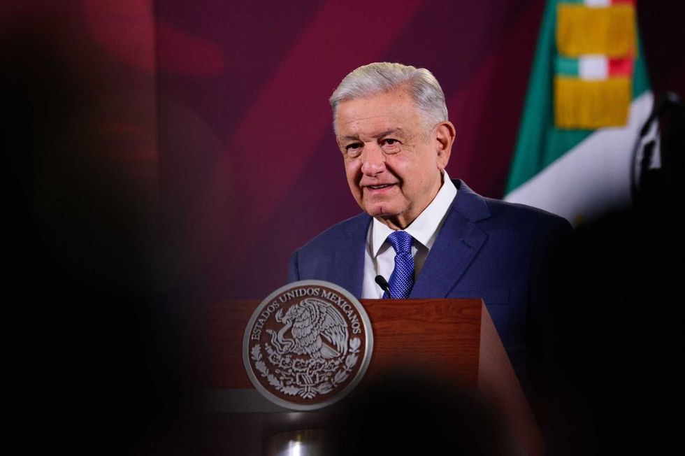 AMLO garantiza apoyo ilimitado para afectados por huracán Otis en Guerrero. Foto: Ilustrativa/ Presidencia de la República.