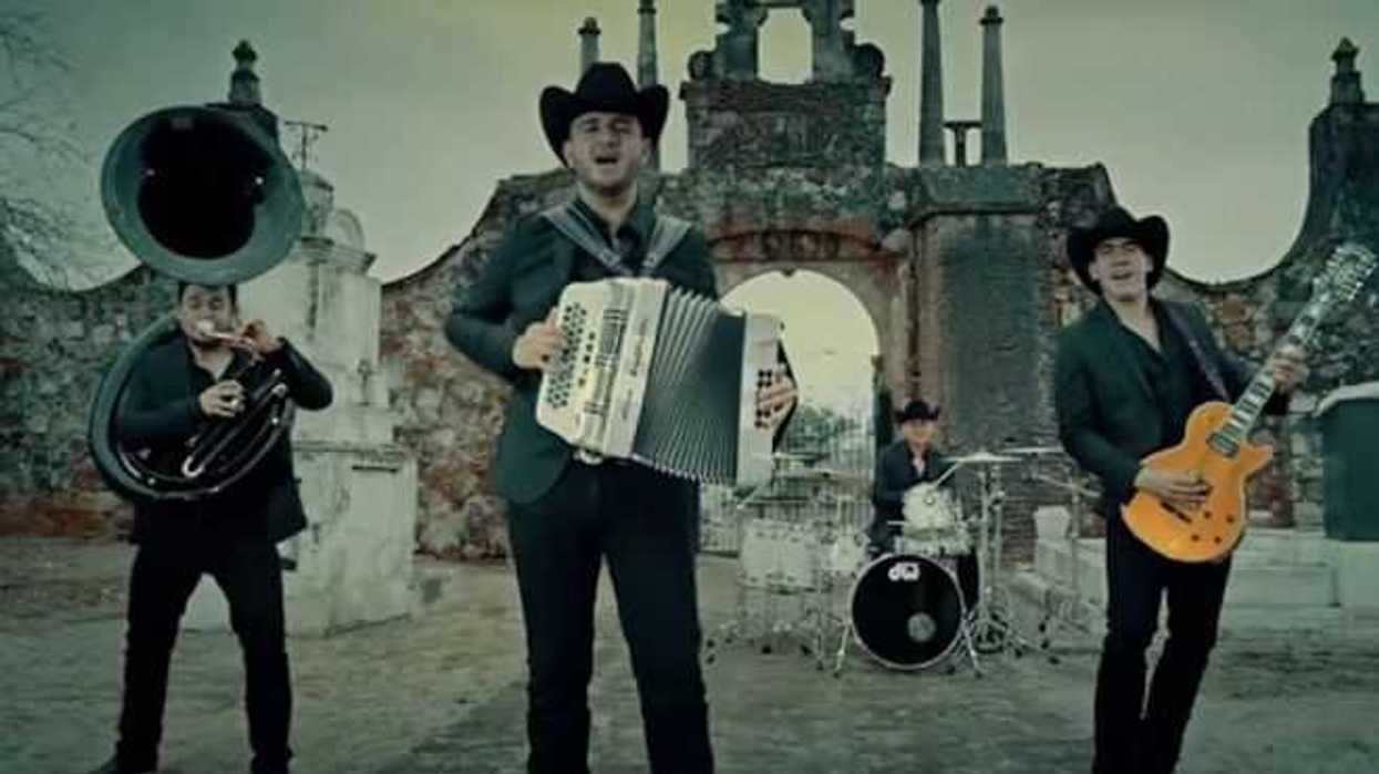 amor-del-bueno-calibre-50