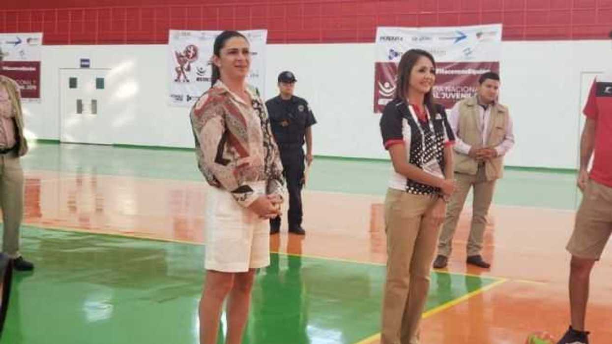 ana-guevara-y-gobernador-de-colima-inauguran-auditorio-multifuncional