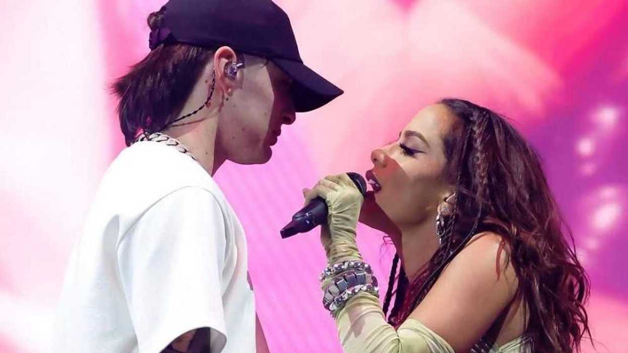 Anitta revela que practica La Santería y fans de Peso Pluma temen por el artista. AGENCIA MÉXICO.