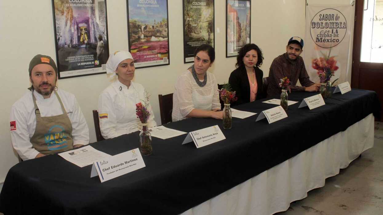 Anuncian en conferencia de prensa Eduardo Martínez, Antonuela Ariza, Natalia Núñez, Mayerli Beltrán y Ricardo Estrada, cuarta edición del Festival Sabores y Sonidos de Colombia en México.