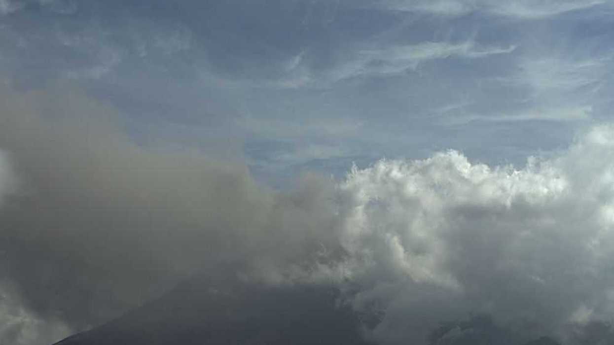 Anuncian semáforo amarillo por actividad volcánica en Popocatépetl.