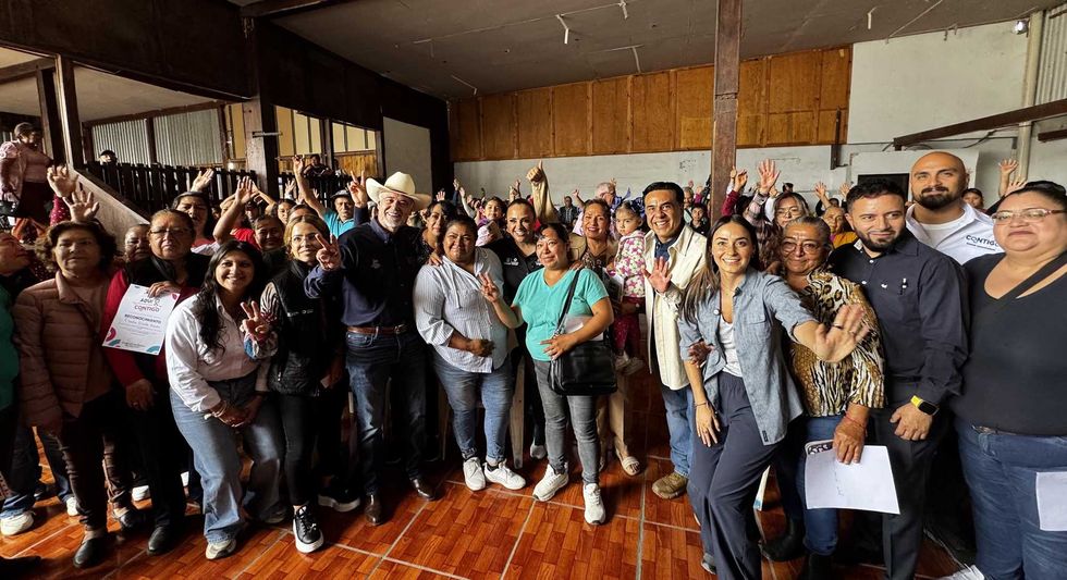Anuncio de becas para licenciatura en l\u00ednea en direcci\u00f3n t\u00e9cnica de f\u00fatbol en San Juan del R\u00edo