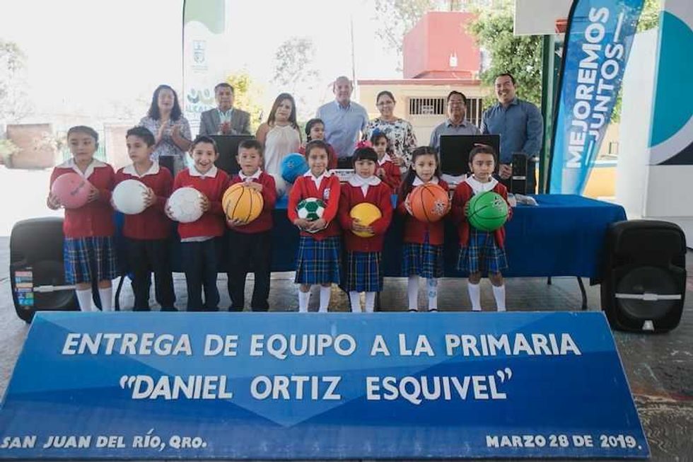 apoyos municipales a primaria en granjas banthi2