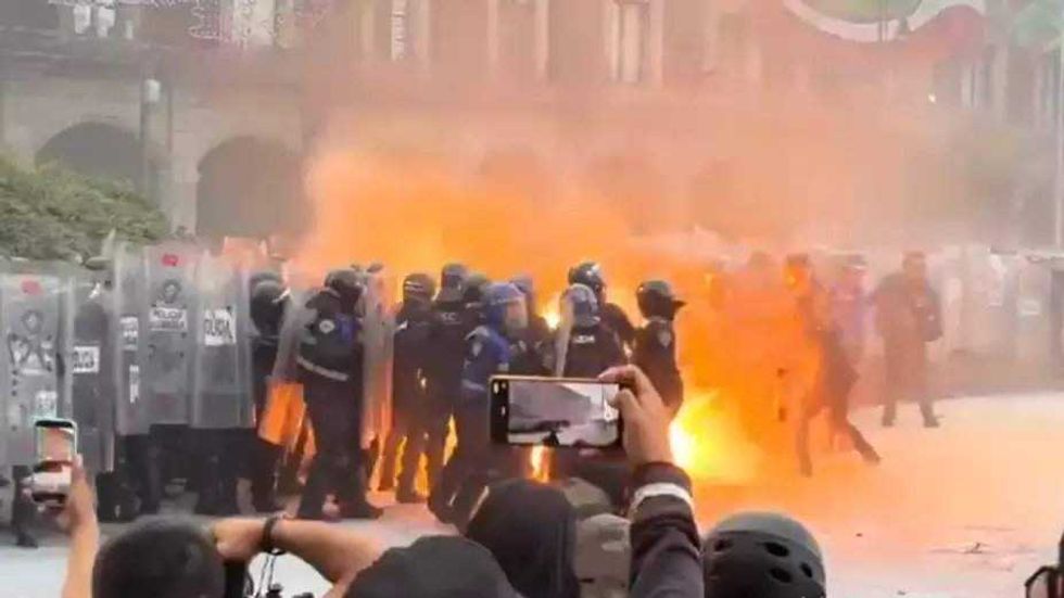 Arango lamenta violencia en marcha del 2 de octubre en CDMX. Foto: Redes Sociales.