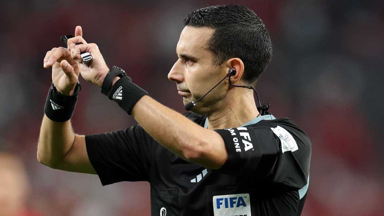 Árbitros mexicanos César Ramos, Alberto Morín y Marco Bisguerra varados en Catar tras cierre aéreo por conflicto en Medio Oriente