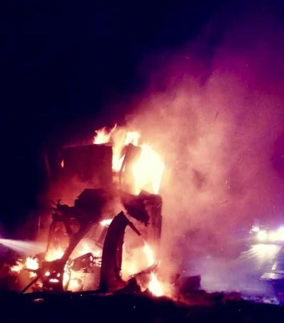 arde trailer en la autopista mexico queretaro pipa de excellence invade carril 8 1