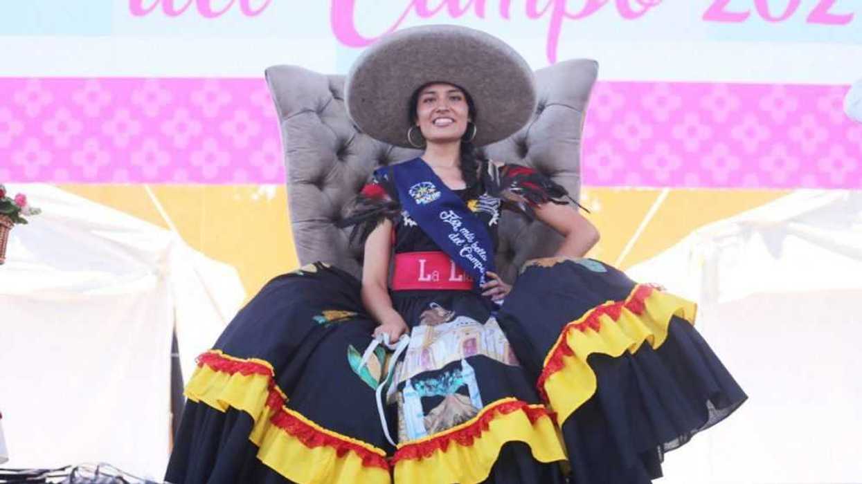 Arely Fernanda Ángeles, "Flor Más Bella del Campo" en San Juan del Río.