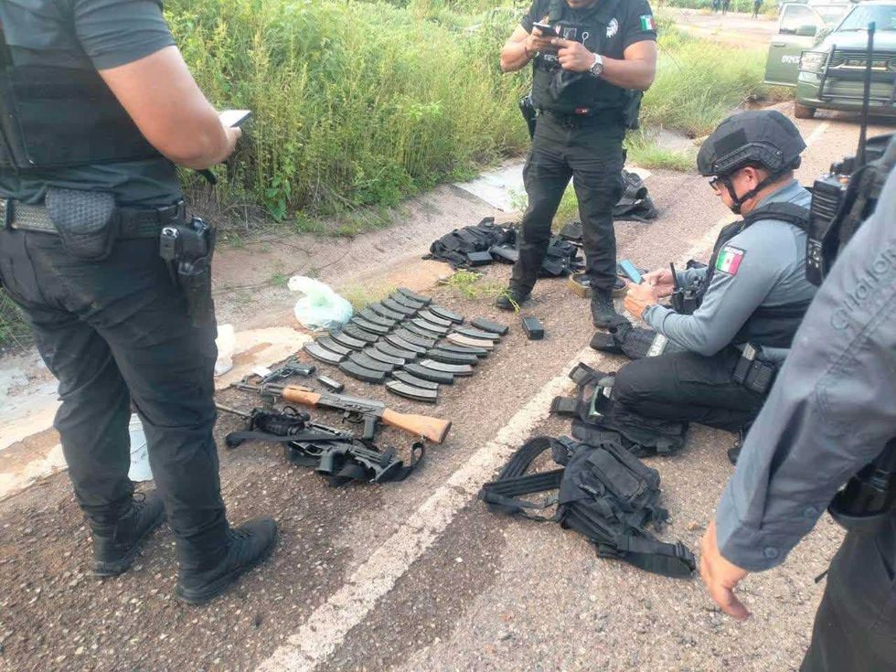 Armas largas, cargadores y chalecos bal\u00edsticos asegurados tras ataque armado en Culiac\u00e1n, Sinaloa