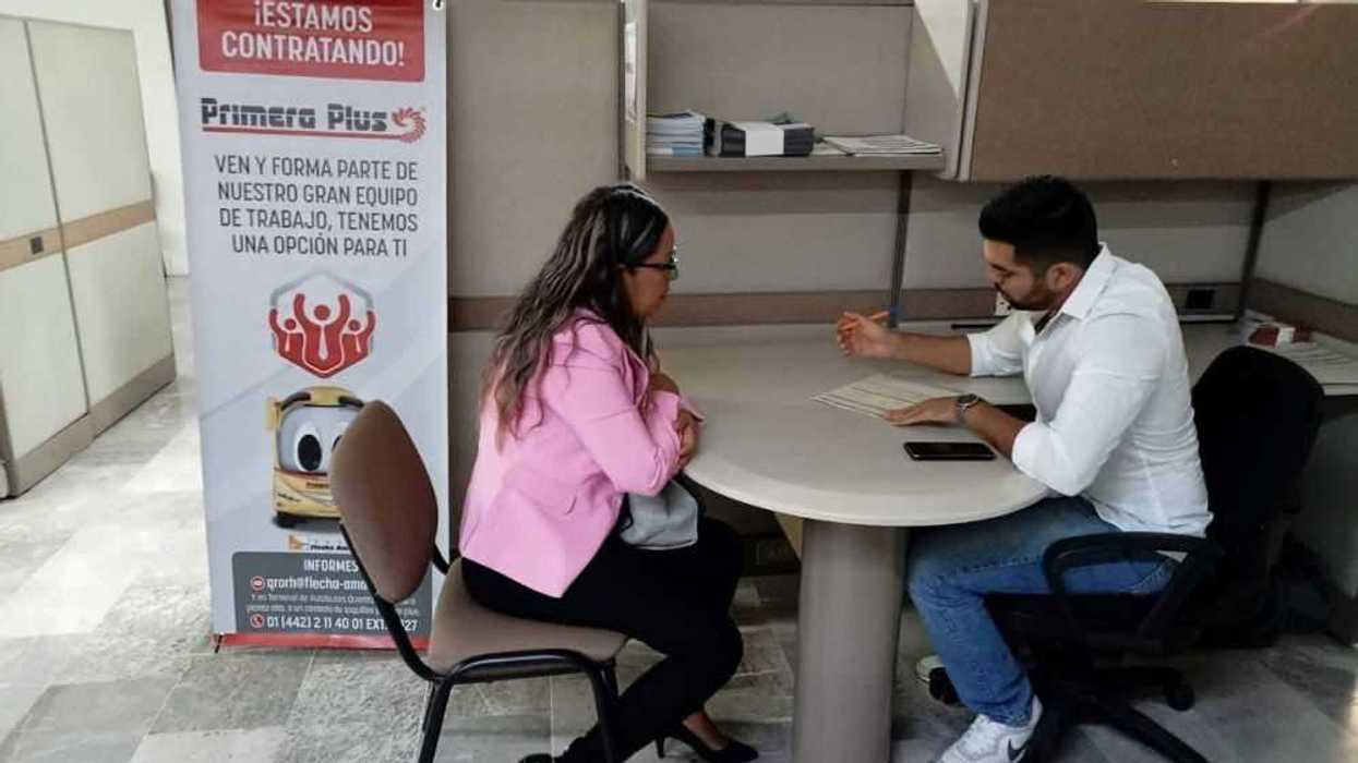 Arranca feria de empleo en San Juan del Río; más de mil 300 vacantes.
