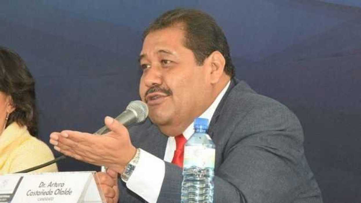 arturo-castaneda-olalde-reforzara-campus-universitarios-la-uaq