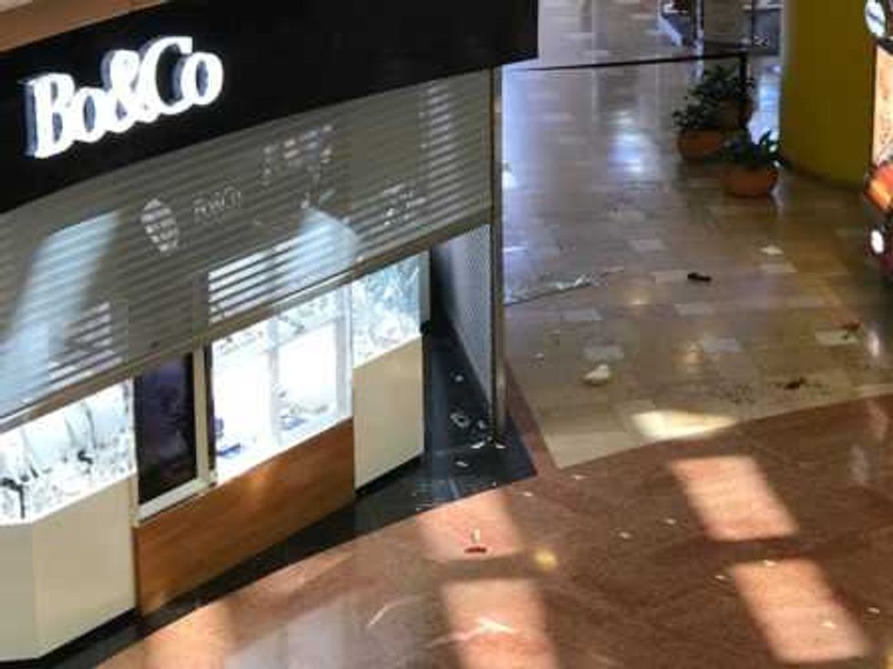 asalto joyeria plaza galerias 12