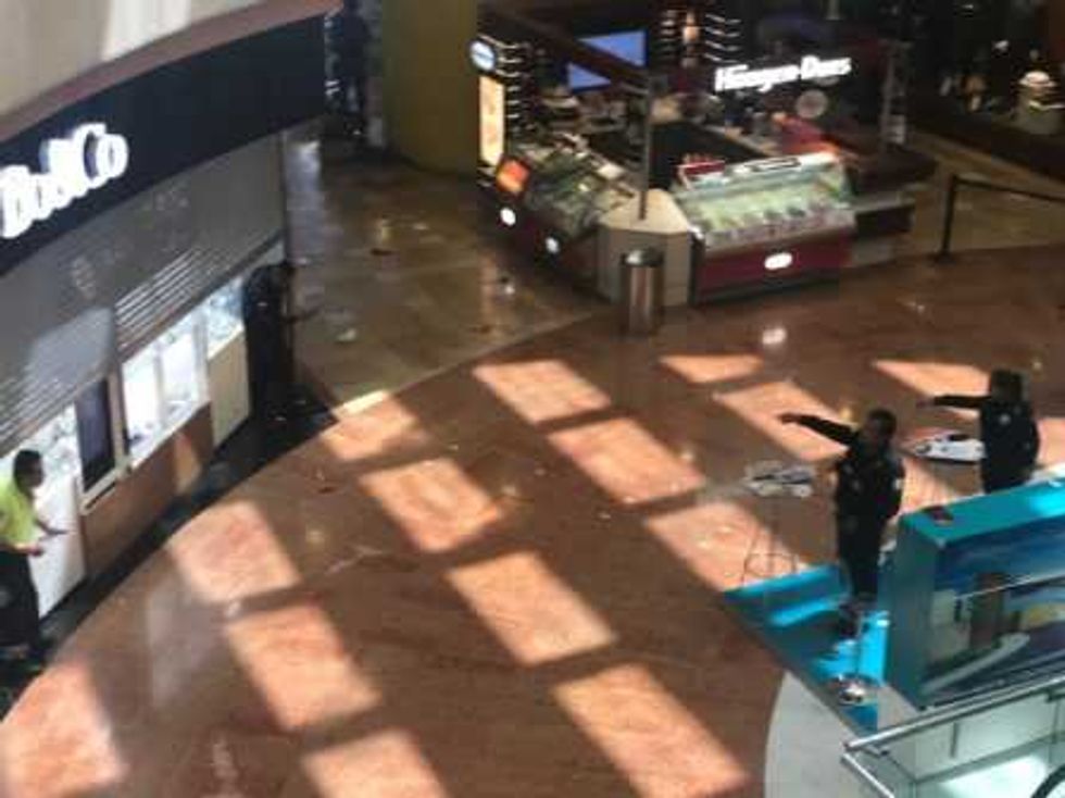 asalto joyeria plaza galerias 4