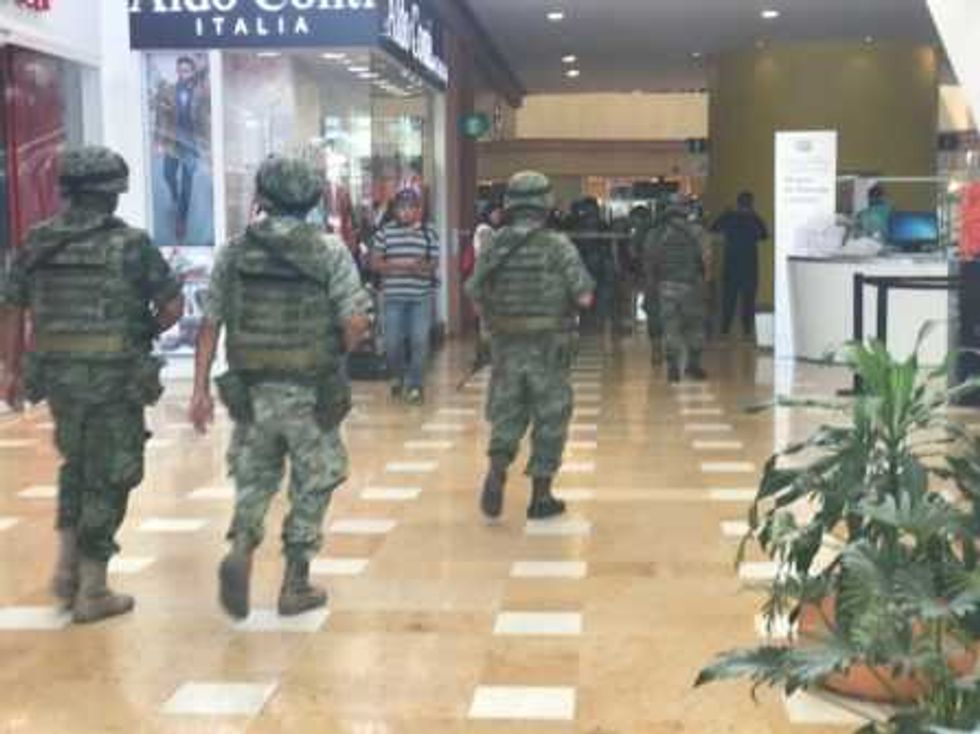 asalto joyeria plaza galerias 6