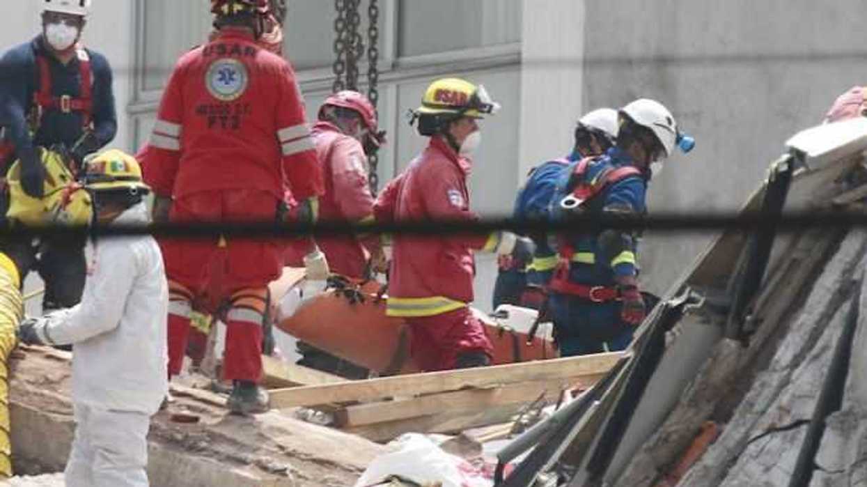 asciende-a-343-los-fallecidos-en-pais-sismo