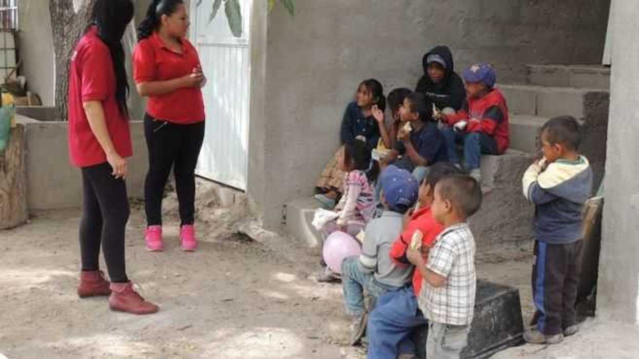 Asesor pedagógico evita rezago educativo en área indígena de Chihuahua. NOTIMEX