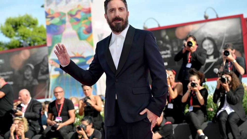 Augusto Pinochet y Salvador Dalí: del Cadillac y el Mercedes al Lexus LBX híbrido. EFE/EPA/ETTORE FERRARI.